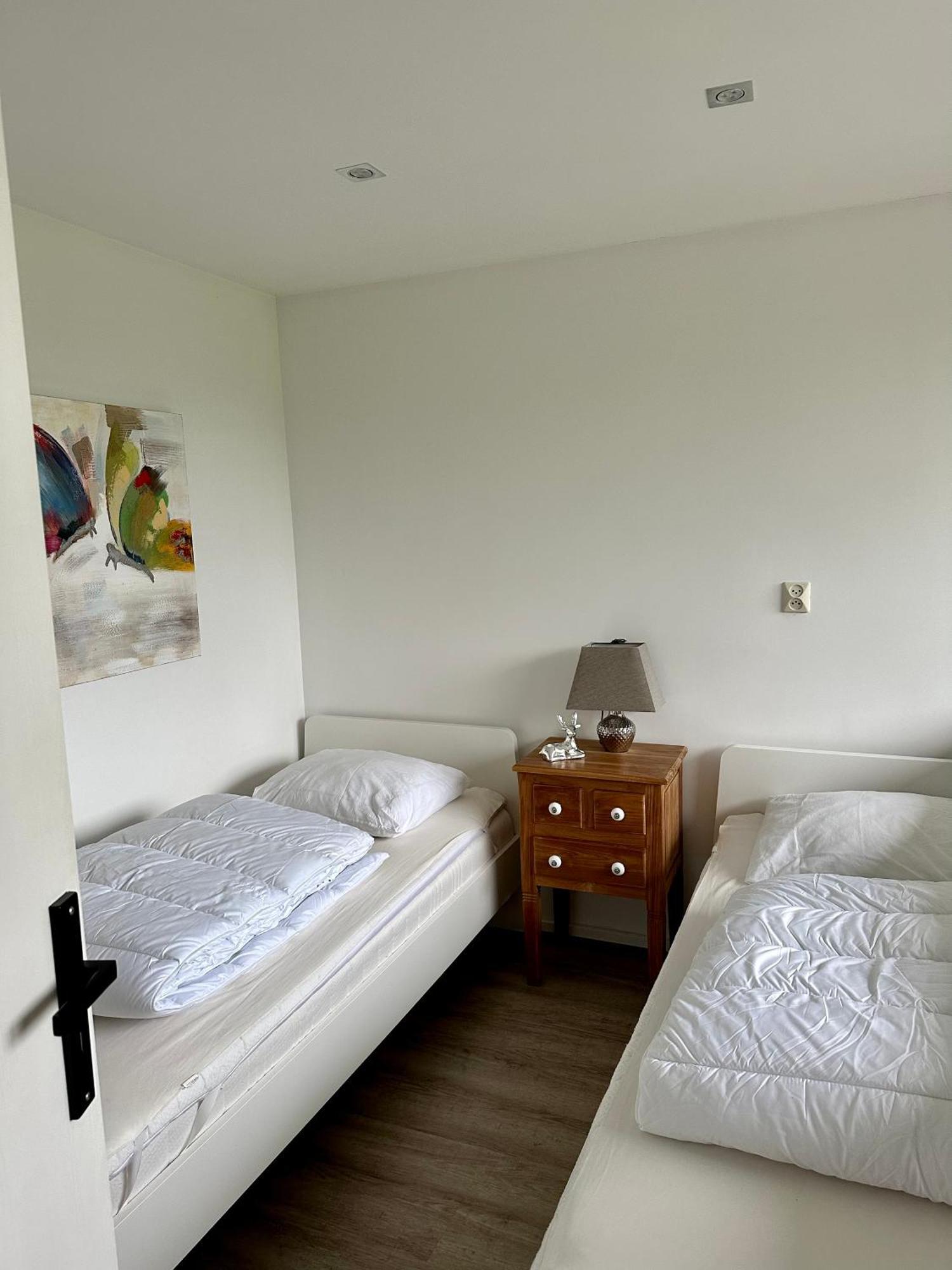 Bungalow Kleine Deichperle, Strand Und Deich In Unmittelbarer Naehe! Lemmer Esterno foto