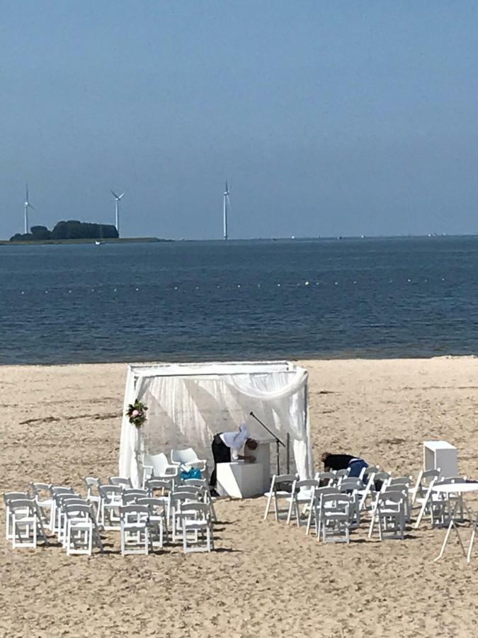 Bungalow Kleine Deichperle, Strand Und Deich In Unmittelbarer Naehe! Lemmer Esterno foto